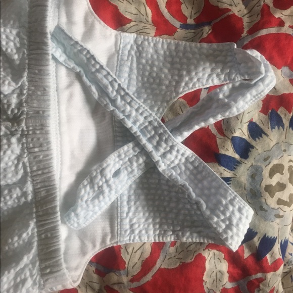 S🔴LD Seersucker Le Top: Bubble Romper - Picture 7 of 8